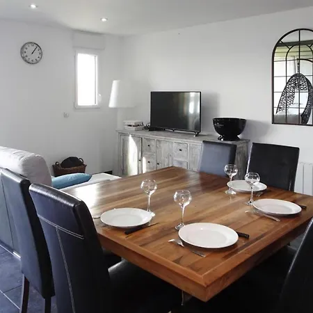 Holiday With Sea View In Ferienhaus Portbail