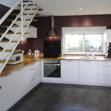 Holiday With Sea View In Ferienhaus Portbail